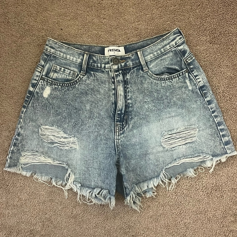 Woman’s Jean Shorts